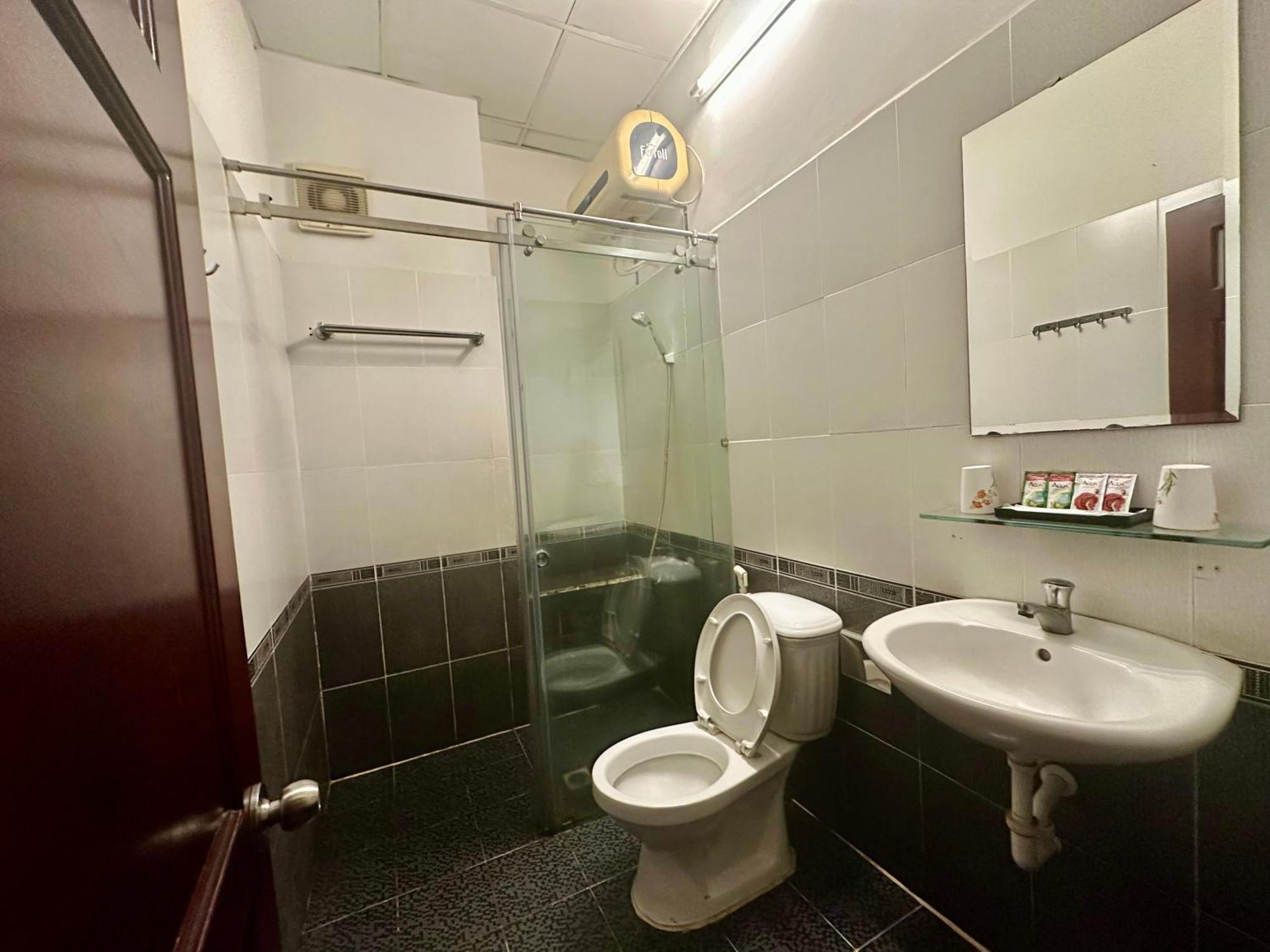 Ngoc Hoa Mai Hotel Ho Chi Minh City Bagian luar foto